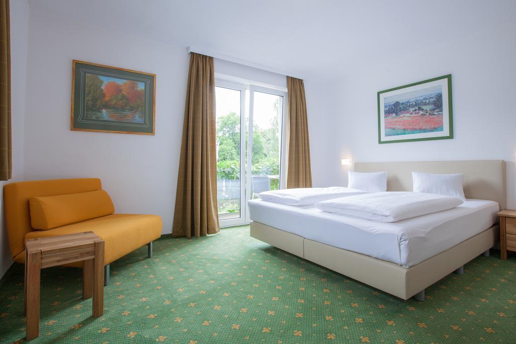 Wolke 7 Hotell Reutte Eksteriør bilde